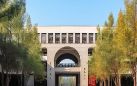 放弃985去华东政法大学值吗?附录取分数线、含金量对比