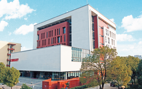 2025年湖南女子学院在河北录取分数线是508分、最低位次是147056位